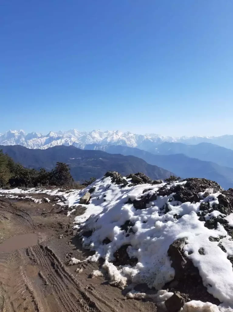 snow at salleri road by kathmandu to salelri