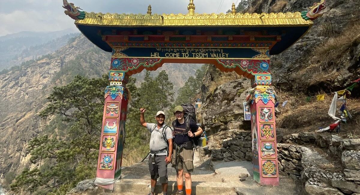 Manaslu Circuit with Tsum Valley Trek