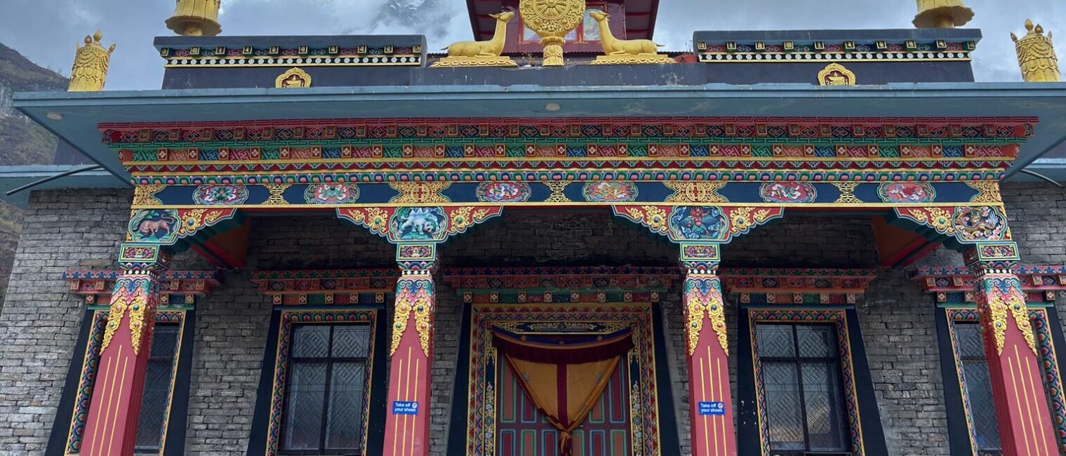 Monastery on the way to Milarepa