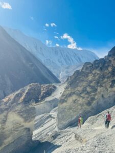 Picture of trek route of on the way to Tilicho Lake during Annapurna circuit trek 