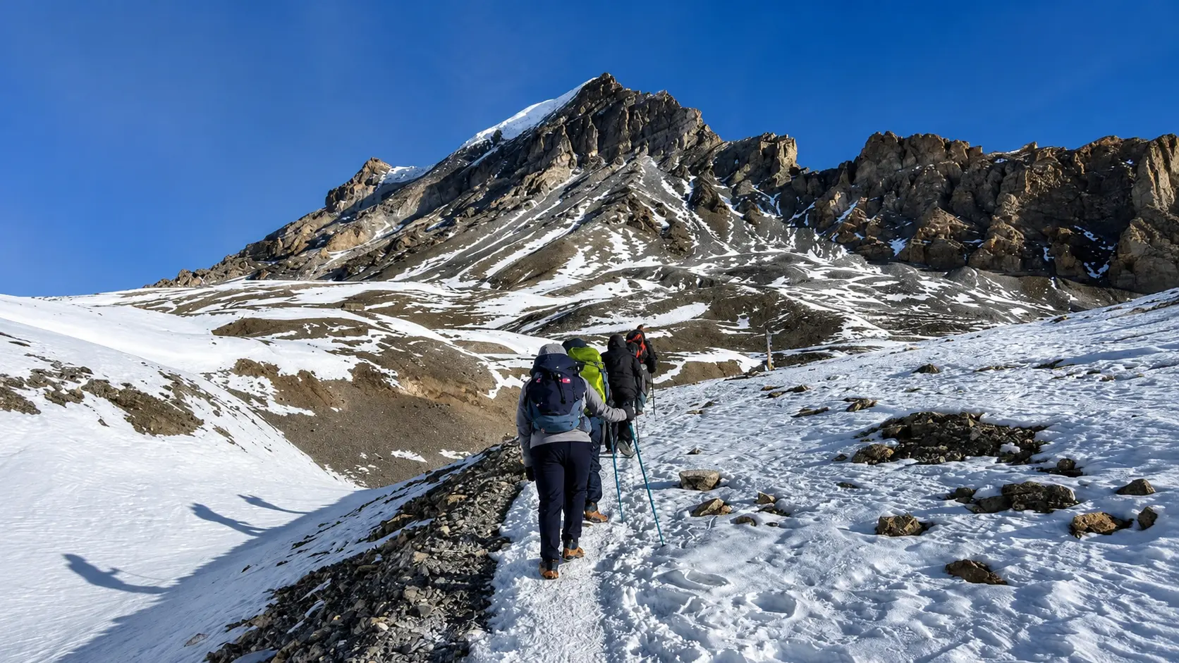 Annapurna Circuit for Beginners – Complete Trekking Guide