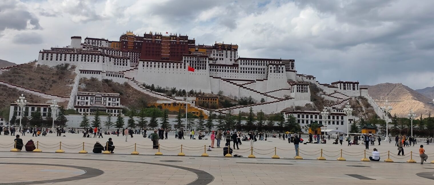 Potala Palace in Tibet tour