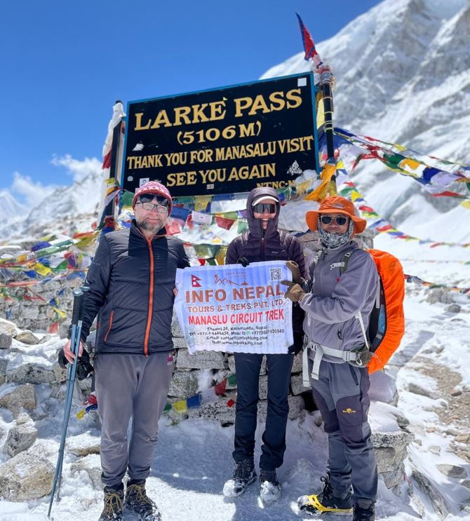 Manaslu Base Camp (4800 m)