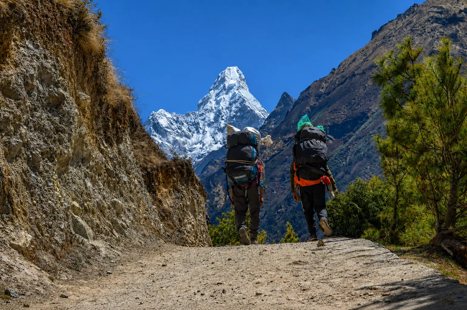 Best Time to Trek Everest Base Camp